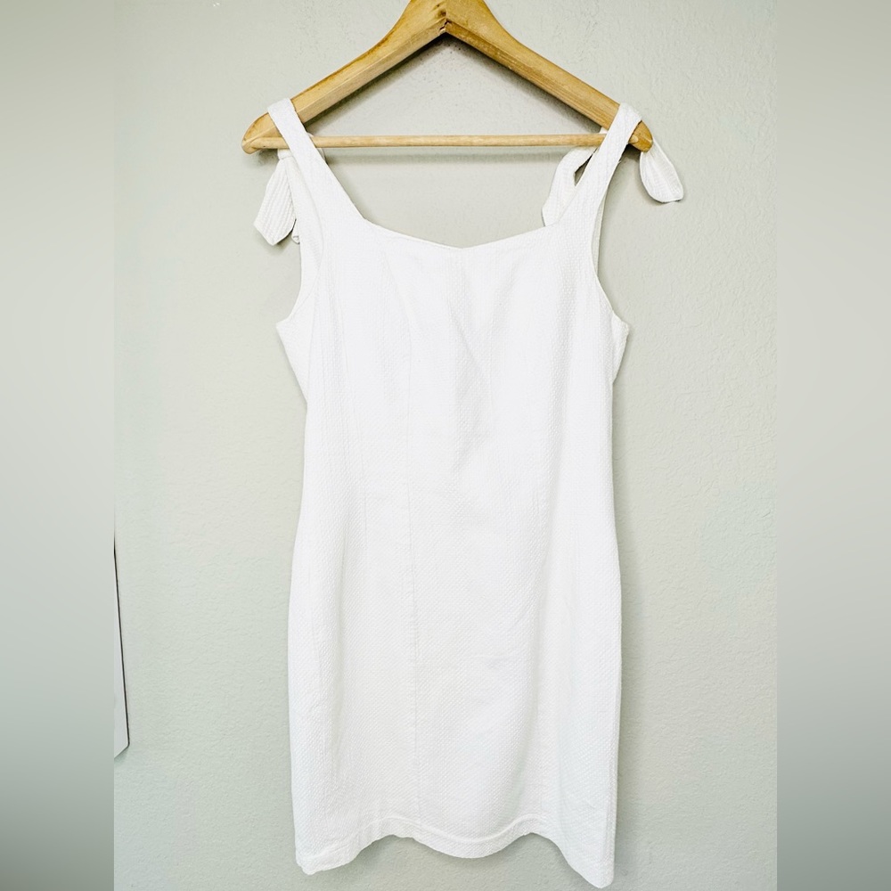 White Sleeveless Bow Mini Dress - Picture 7 of 15